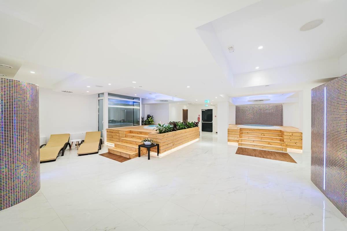 Hotel Garden Hill 4*